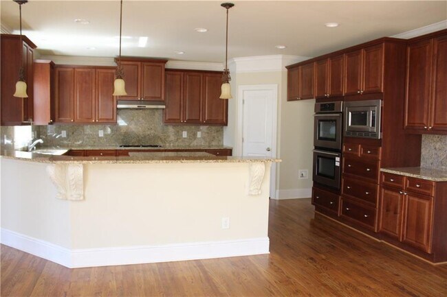 Building Photo - 9858 Talisman Dr