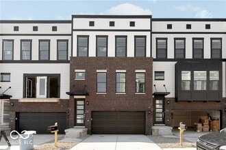 Building Photo - 9735 Junction