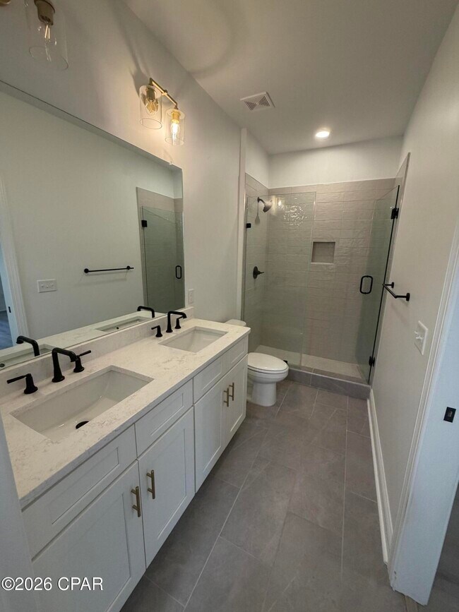 Building Photo - 1303 Louisiana Ave