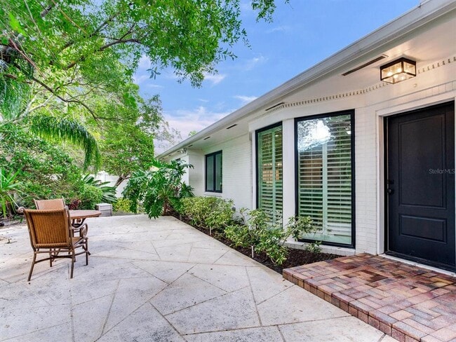 Building Photo - 3401 S Almeria Ave