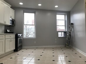 Building Photo - 730 Bergen Ave