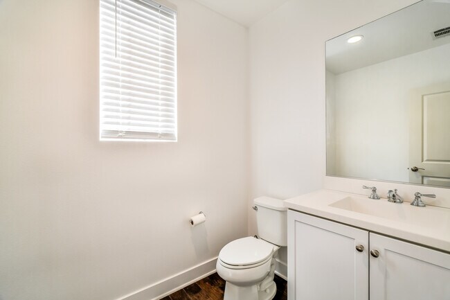 Building Photo - 211 W Tribella Ct