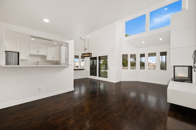 Building Photo - 24 Westwind St