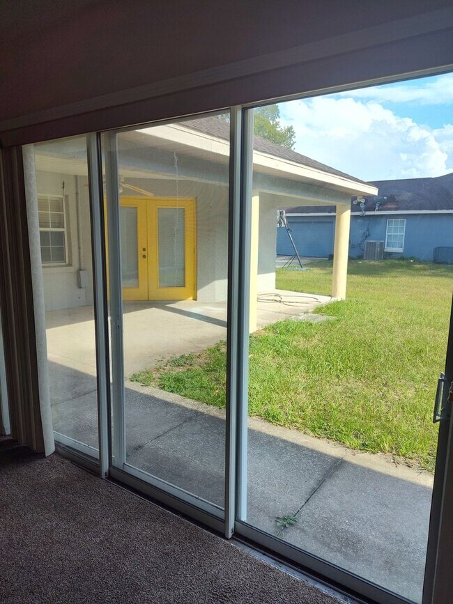 Building Photo - Oak Crest – 4BR/3BA Home with Covered Patio & Prime Ocala Location