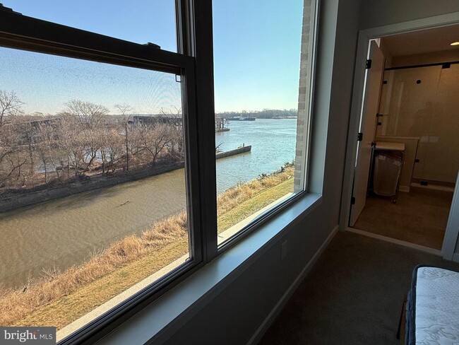 Building Photo - 3119 Pierview Ln