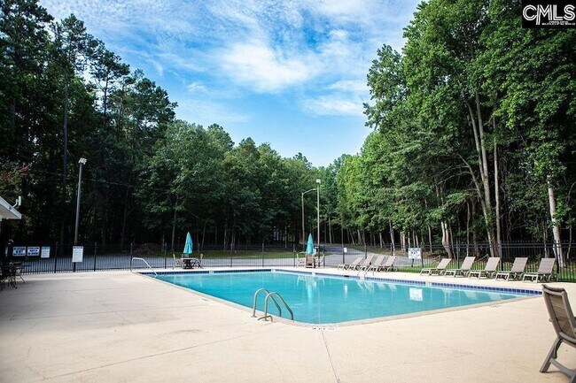Building Photo - 33 Oak Lake Ct
