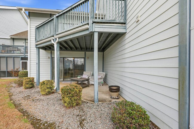 Building Photo - 4363 Spa Dr