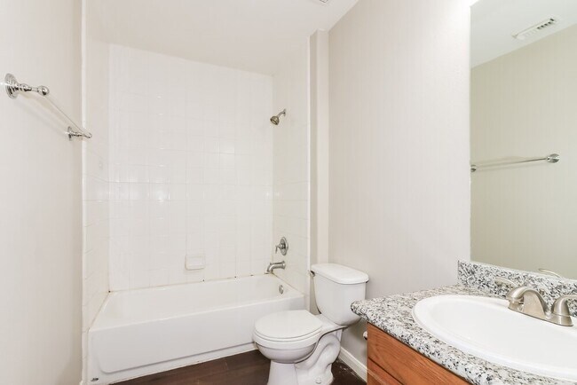 Building Photo - 12202 Greencanyon Dr