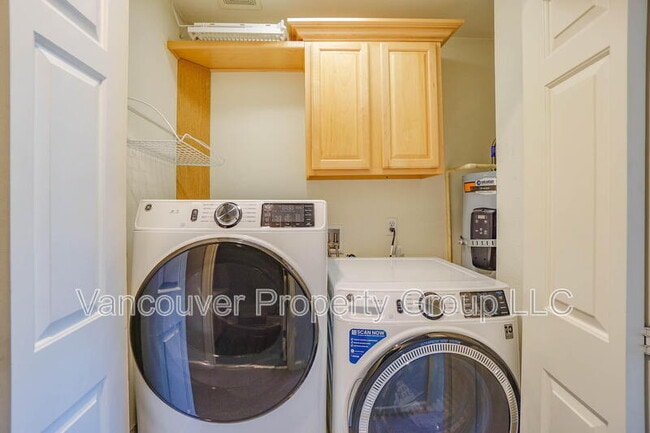 Building Photo - 8717 NE 17th St