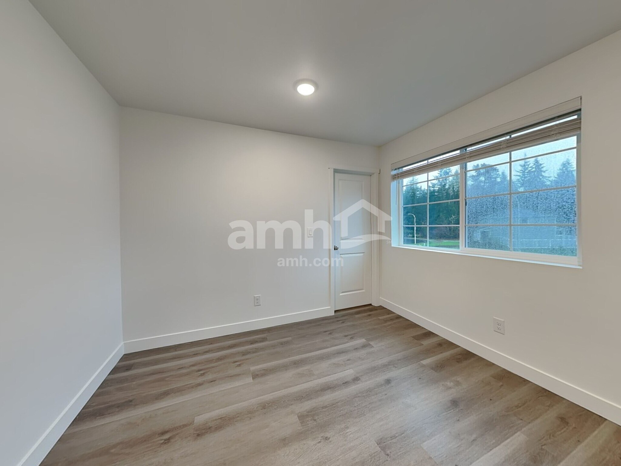 Building Photo - 7722 Brenden St SW