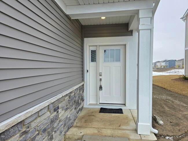 Building Photo - 458 Hathaway Ln