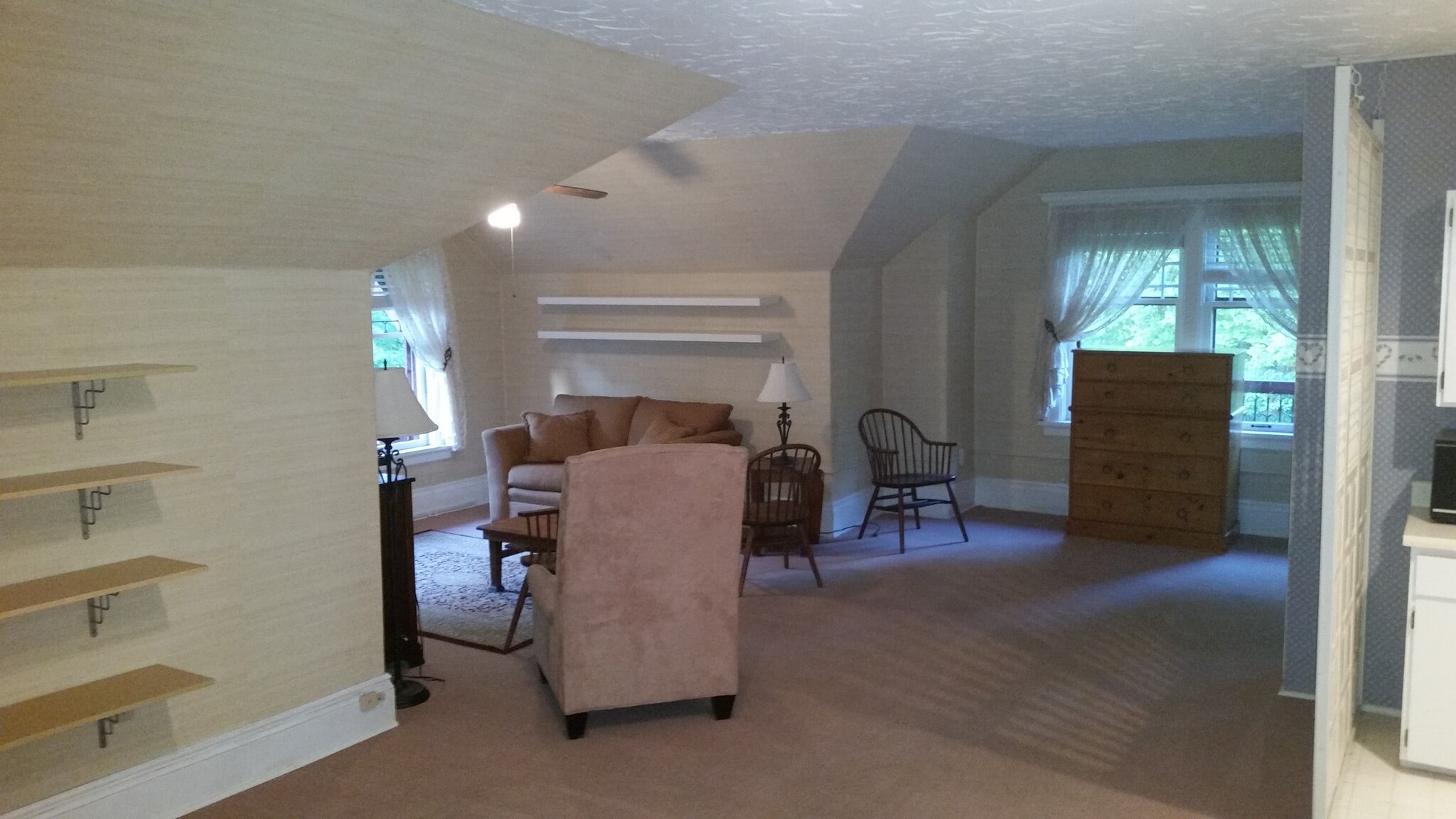 Building Photo - 1405 W 9th Ave