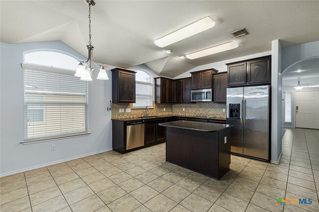 Building Photo - 5209 Ranch Meadow St