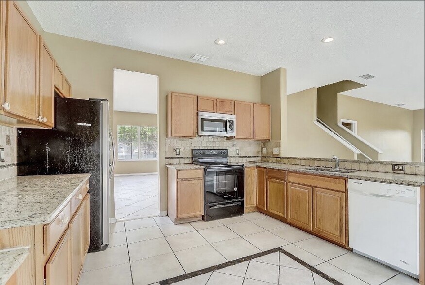 Building Photo - 112 Ivy Brook Ct