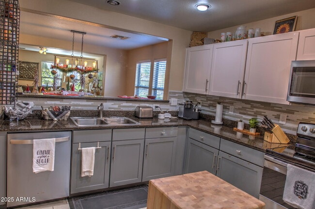 Building Photo - 21147 E Avenida Del Valle