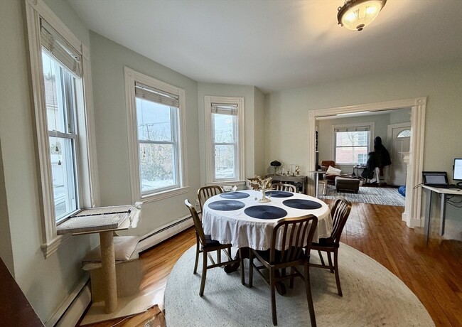 Building Photo - 6 Lexington St