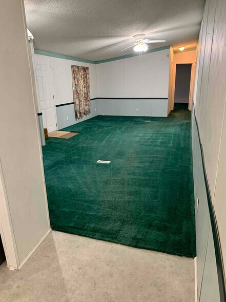 Building Photo - 322 Beaver Creek Dr