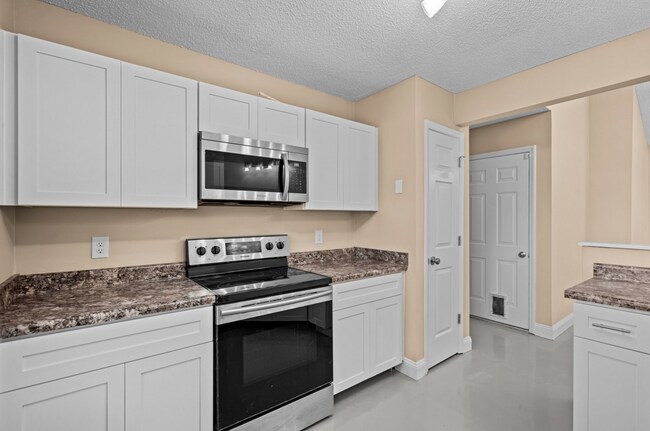 Building Photo - 1160 Shipyard Blvd