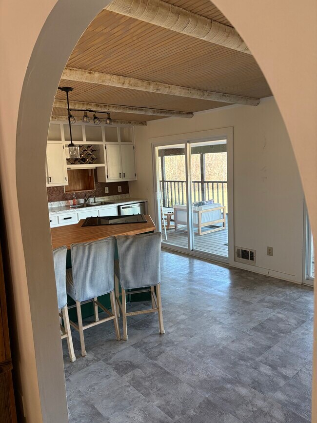 Building Photo - 1736 Harmony Grove Church Rd