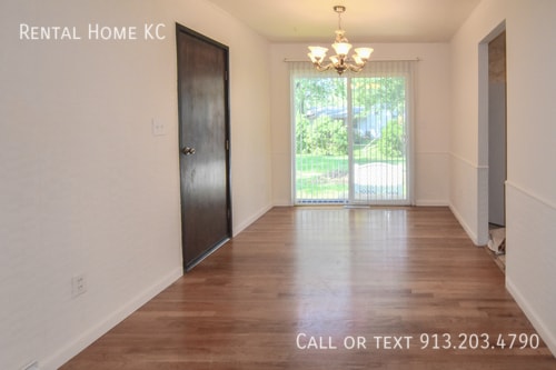 Building Photo - 9010 W 101st St