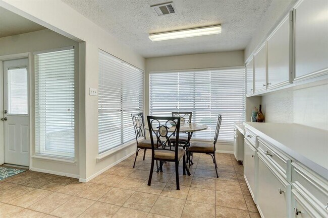 Building Photo - 11507 Wolf Run Ln