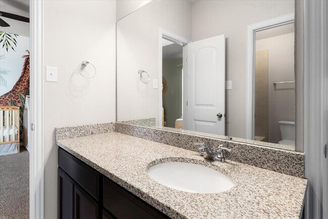 Building Photo - 211 Joseph Dr