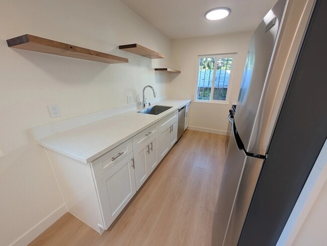 Building Photo - 3900 1st St