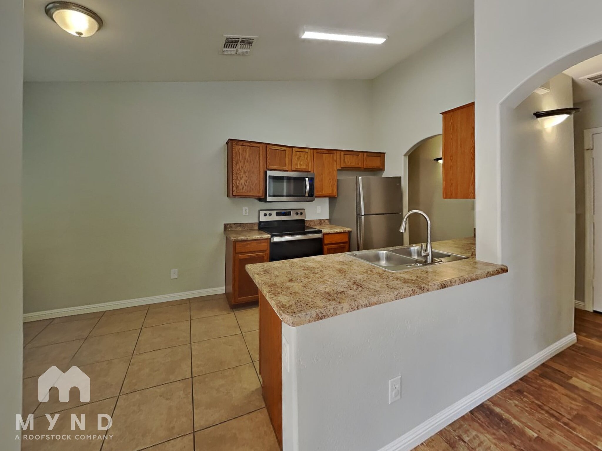 Building Photo - 40768 W Sanders Way