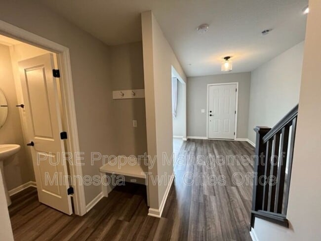 Building Photo - 1159 Farrier Rd