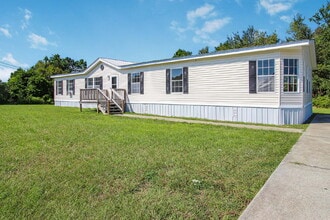 Building Photo - Mobile Home For Rent