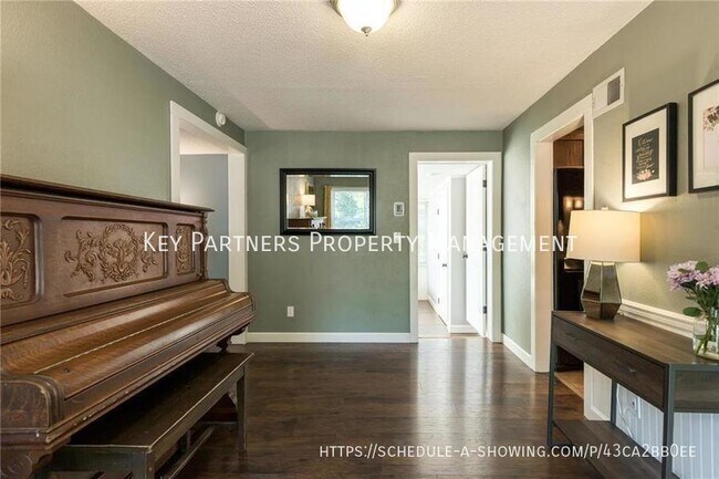 Building Photo - 1309 Linden Rd