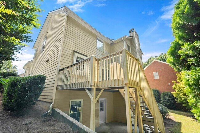 Building Photo - 1440 Grovehurst Dr