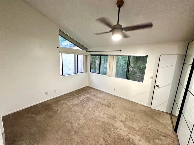 Building Photo - 12750 Centralia St