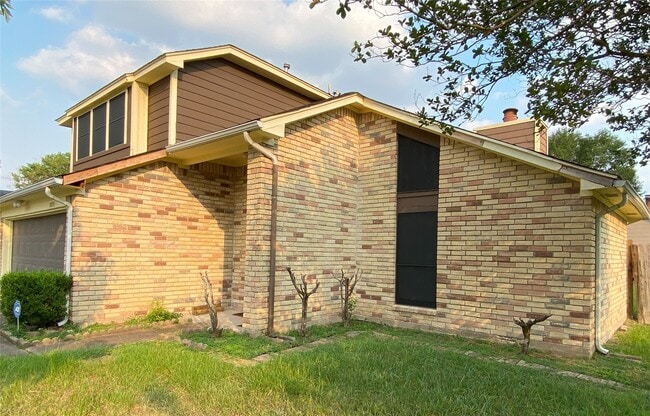 Building Photo - 10531 Golden Meadow Dr