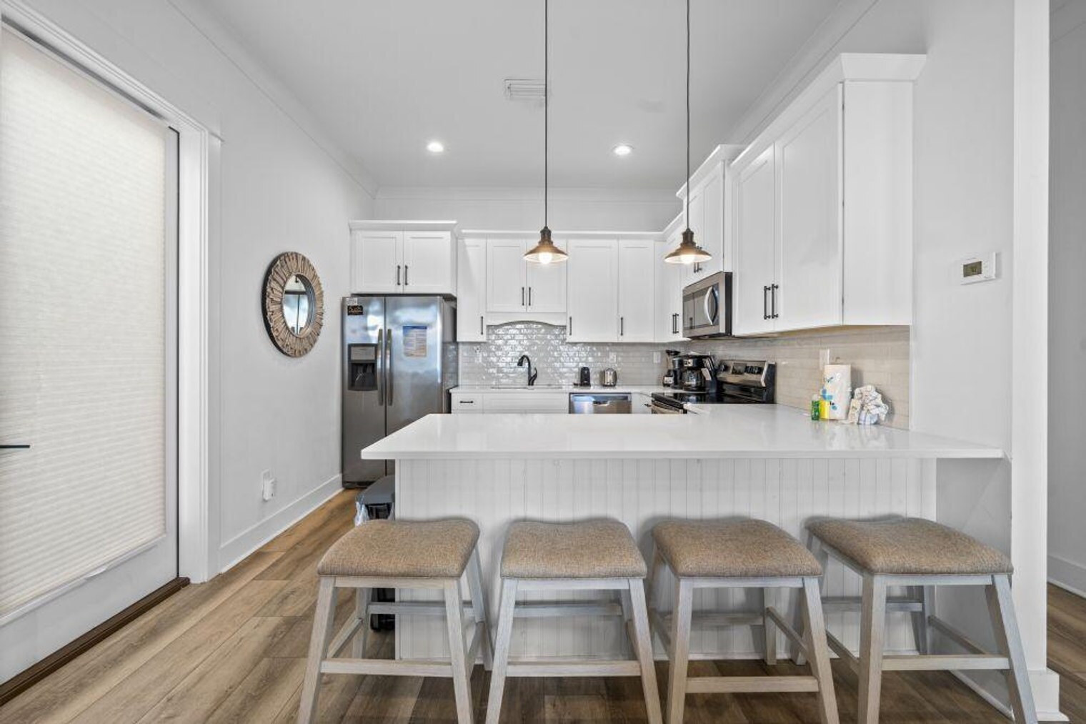 Building Photo - 7 W Gate