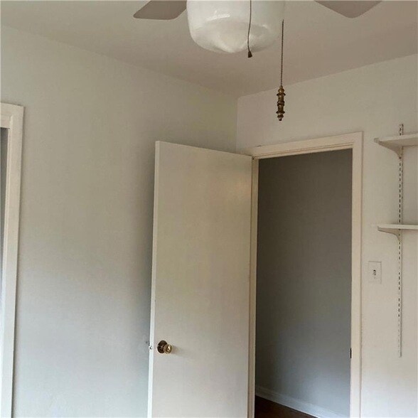 Building Photo - 5008 Academy Dr