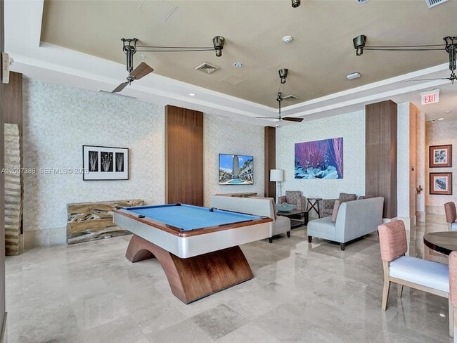 Building Photo - 1945 S Ocean Dr