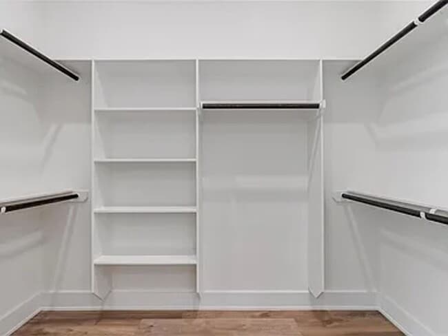 Building Photo - 6532 Weston St