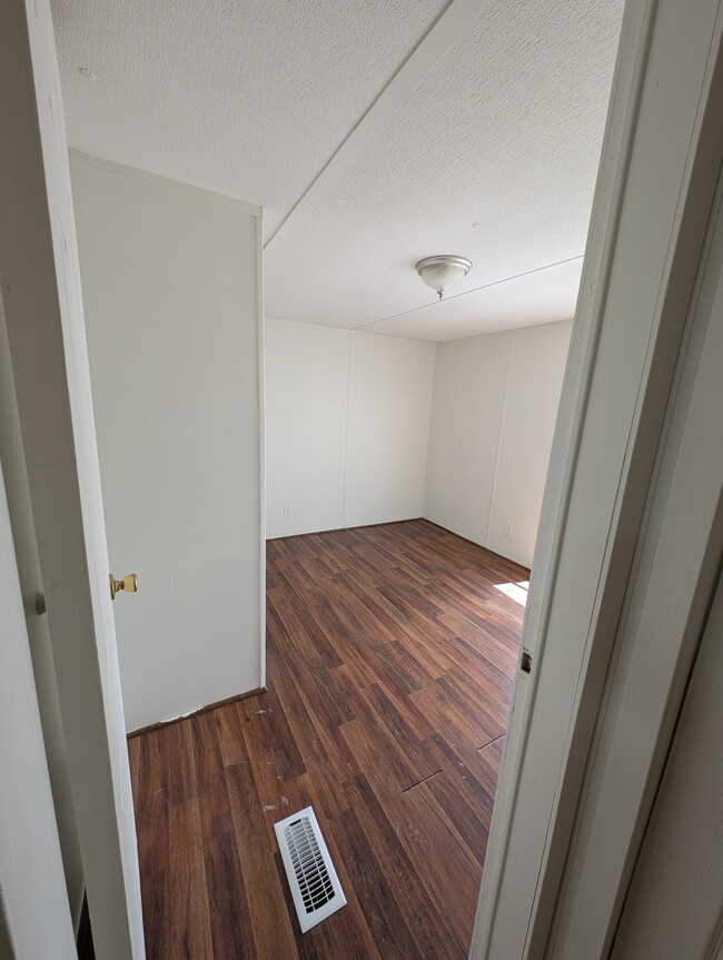Building Photo - 245 Private Rd 4368