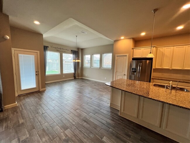 Building Photo - 3318 Suffolk Creek Ln