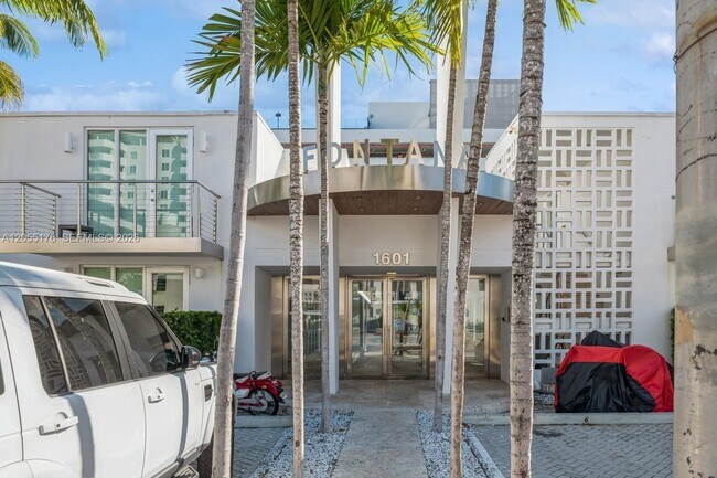 Building Photo - 1601 West Ave