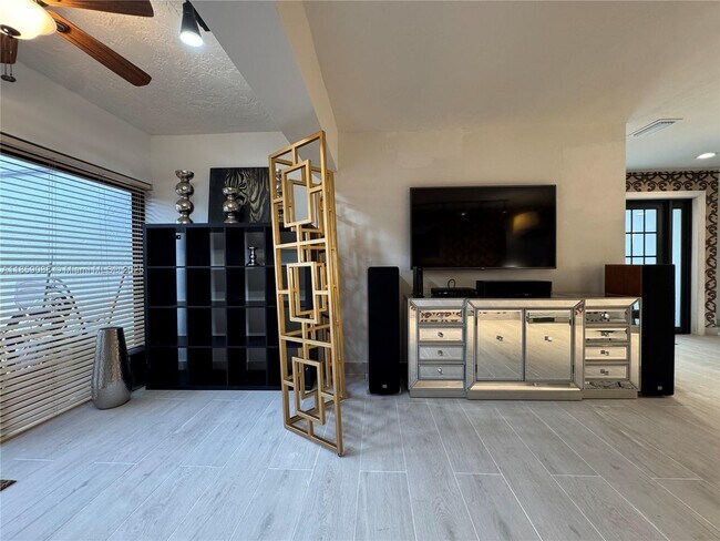 Building Photo - 20940 Bay Ct