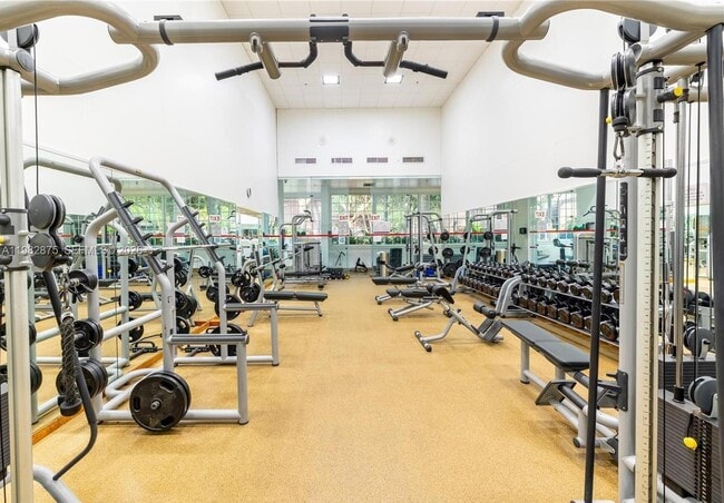 Building Photo - 1000 Quayside Terrace