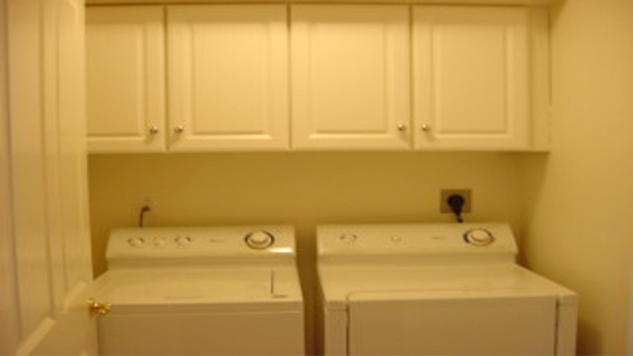 Building Photo - 28 Glen Dr
