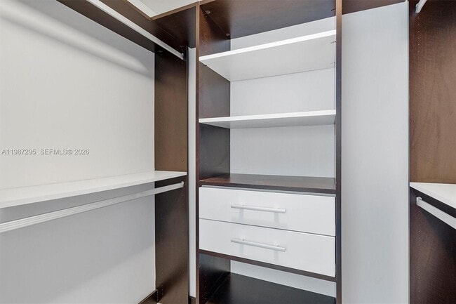 Building Photo - 55 SE 6th St