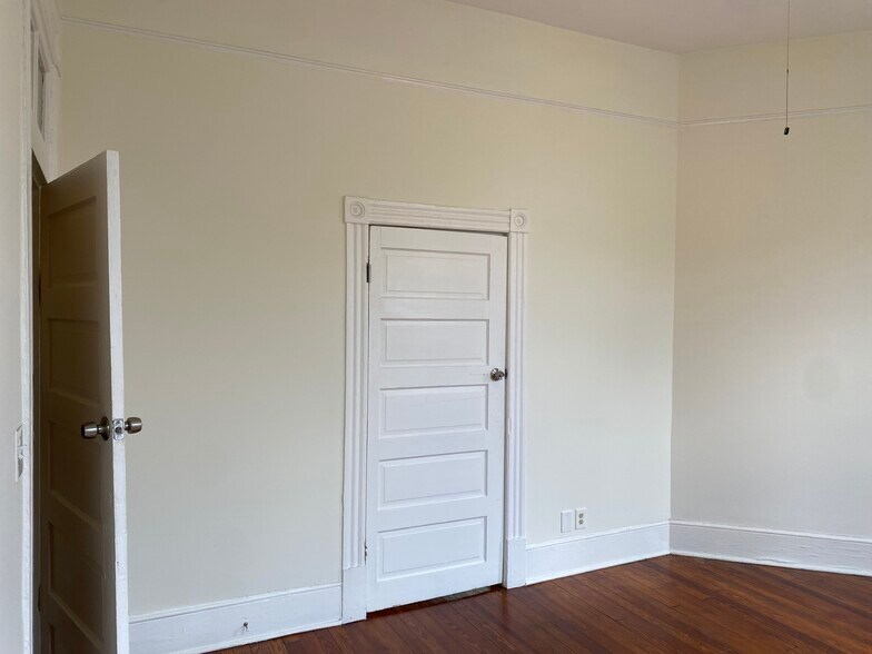 Building Photo - 1116 Habersham St
