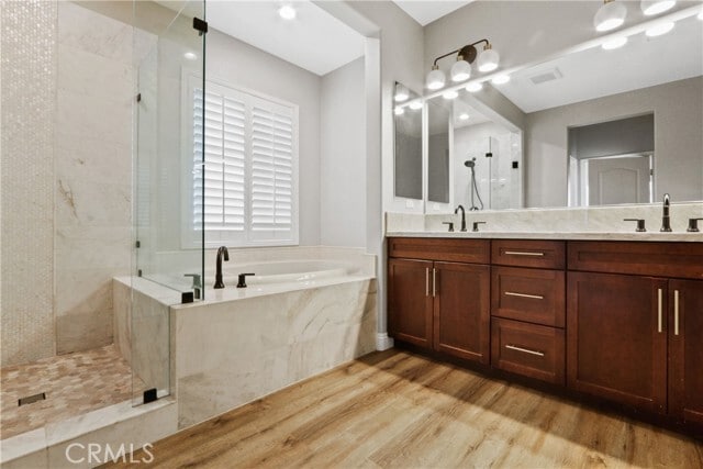 Building Photo - 2838 E Coalinga Dr