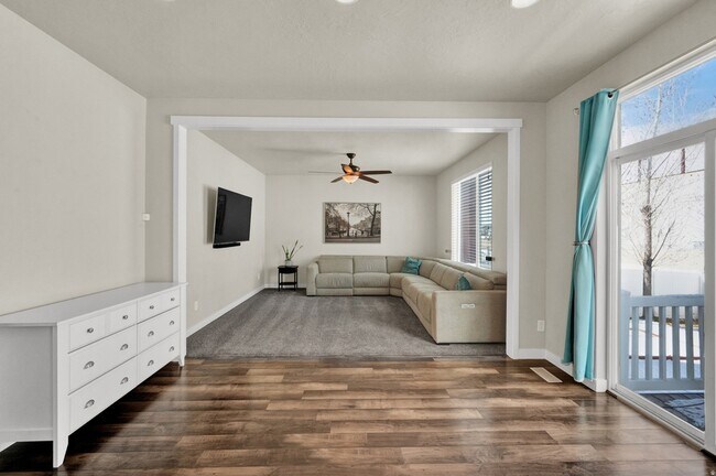 Building Photo - 794 Star Spangled Dr