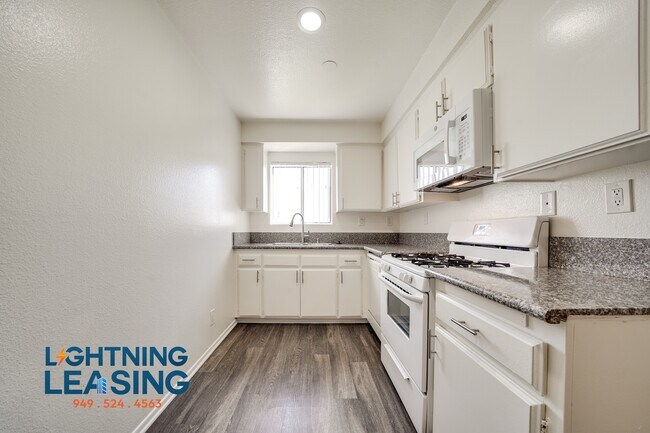 Building Photo - 5123 Klump Ave