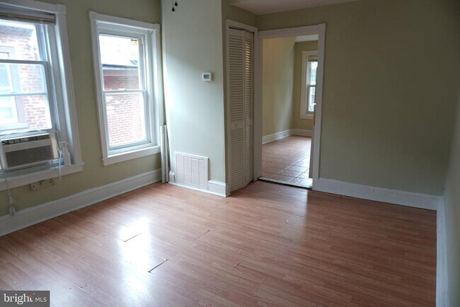 Building Photo - 444 W Bringhurst St
